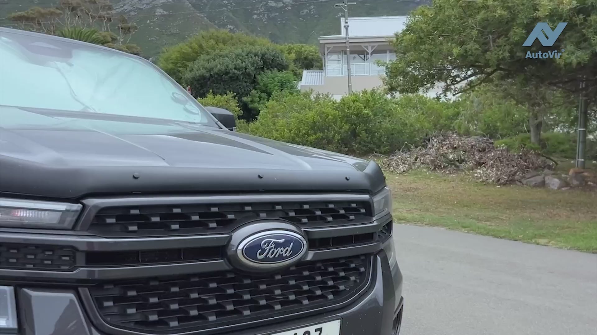 X-large truck windshield sun shade 69x35 inches 240T thickened reflective sun visor blocks UV rays and 99% heat keeps truck cab cool summer protection automotive interior sunshade accessory